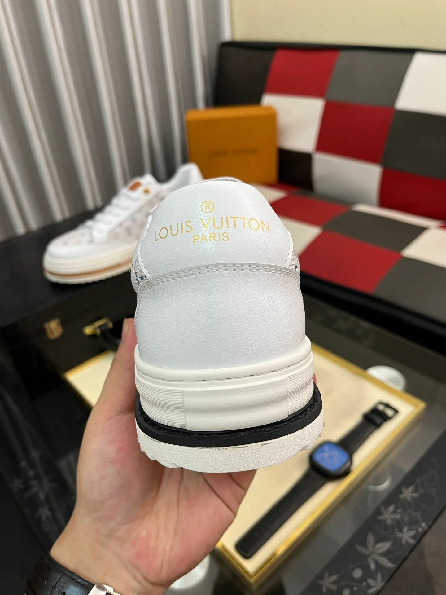 Men's Men's Shoes 💰420⌚️⌚️LV Louis Vuitton. The latest trendy casual shoes are popular in physical stores in sizes 38-44. New spring and summer comfortable imported custom original cowhide, unique jacquard fabric element design. Paired with sheepskin lining, Lv original base, [sun][sun] high-end packaging and high quality💪Details determine quality, you can enter and leave the counter at will, welcome to compare